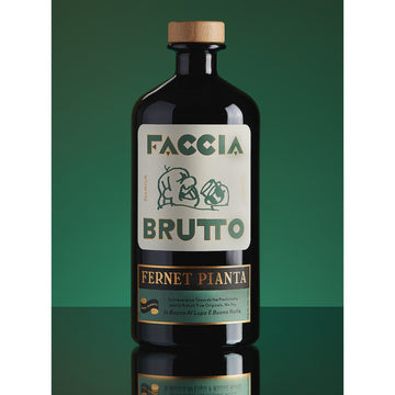 Faccia Bruto Fernet Pianta